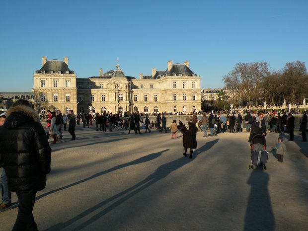  Palais du Sénat, dimanche ensoleillé de janvier
